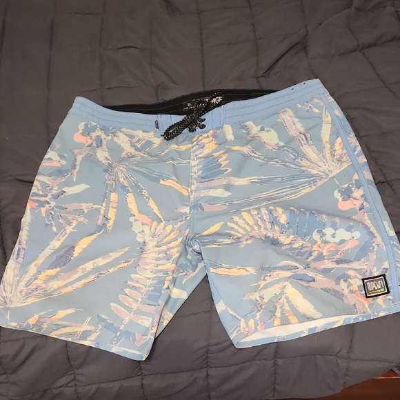 Rip Curl Men's Pastel Patterned Swim Shorts - Picture 1 of 5